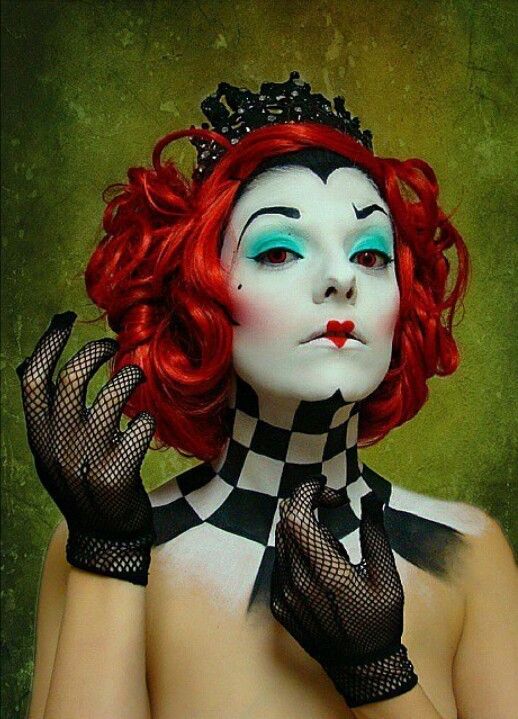  Alice In Wonderland halloween makeup