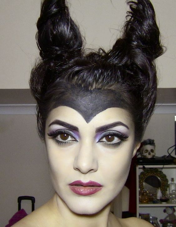 Maleficent halloween makeup