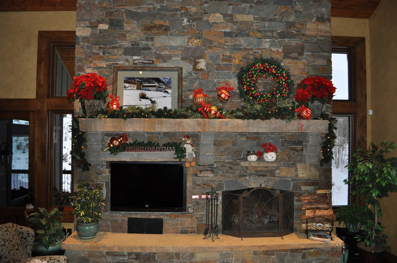 Garland Decoration For Fireplace