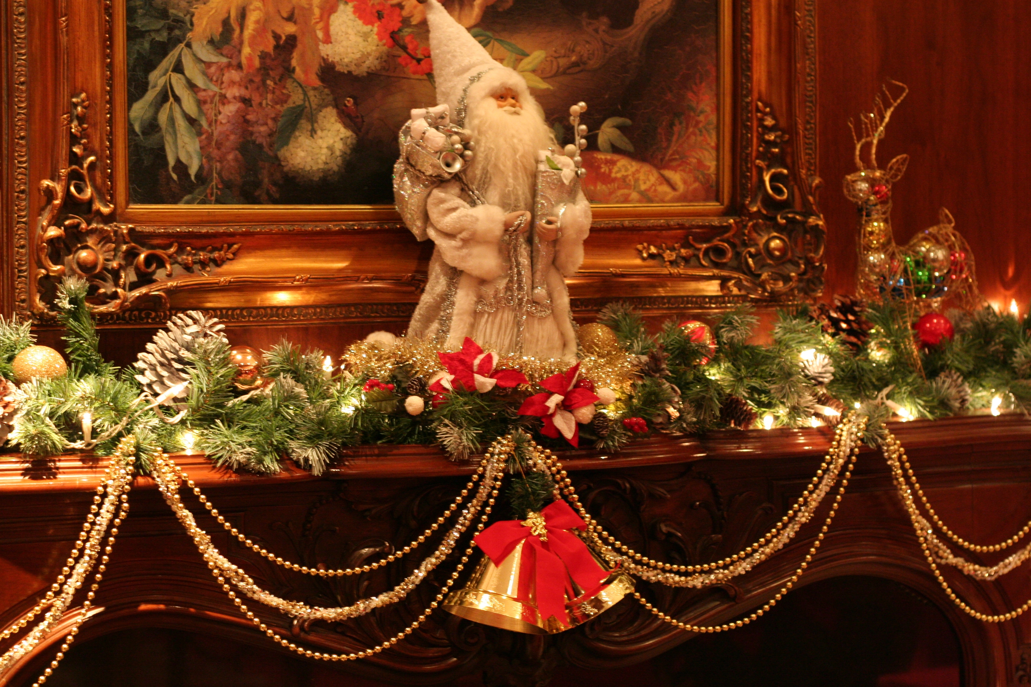 Fireplace decoration with Santa & jingle Bells