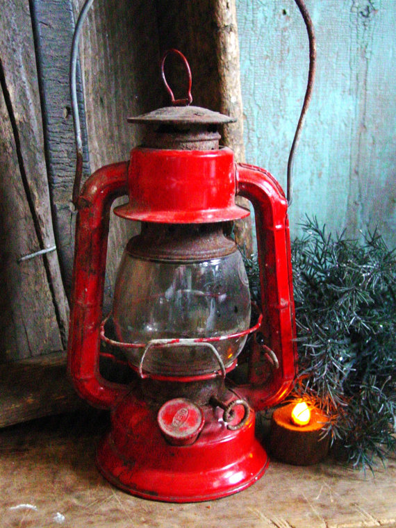 Vintage Lantern Decoration Idea